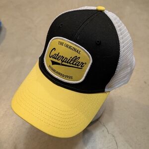 NWOT Caterpillar Trucker Hat Yellow Black White Snapback